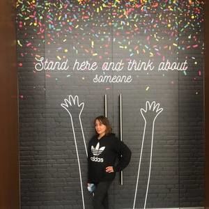 Meet your Posher, Lara